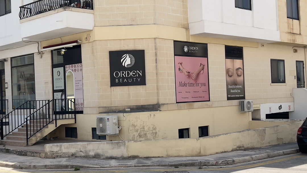 Orden Beauty Branding preview on hover